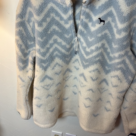 VS Pink Winter Sherpa Pullover - Picture 3 of 4